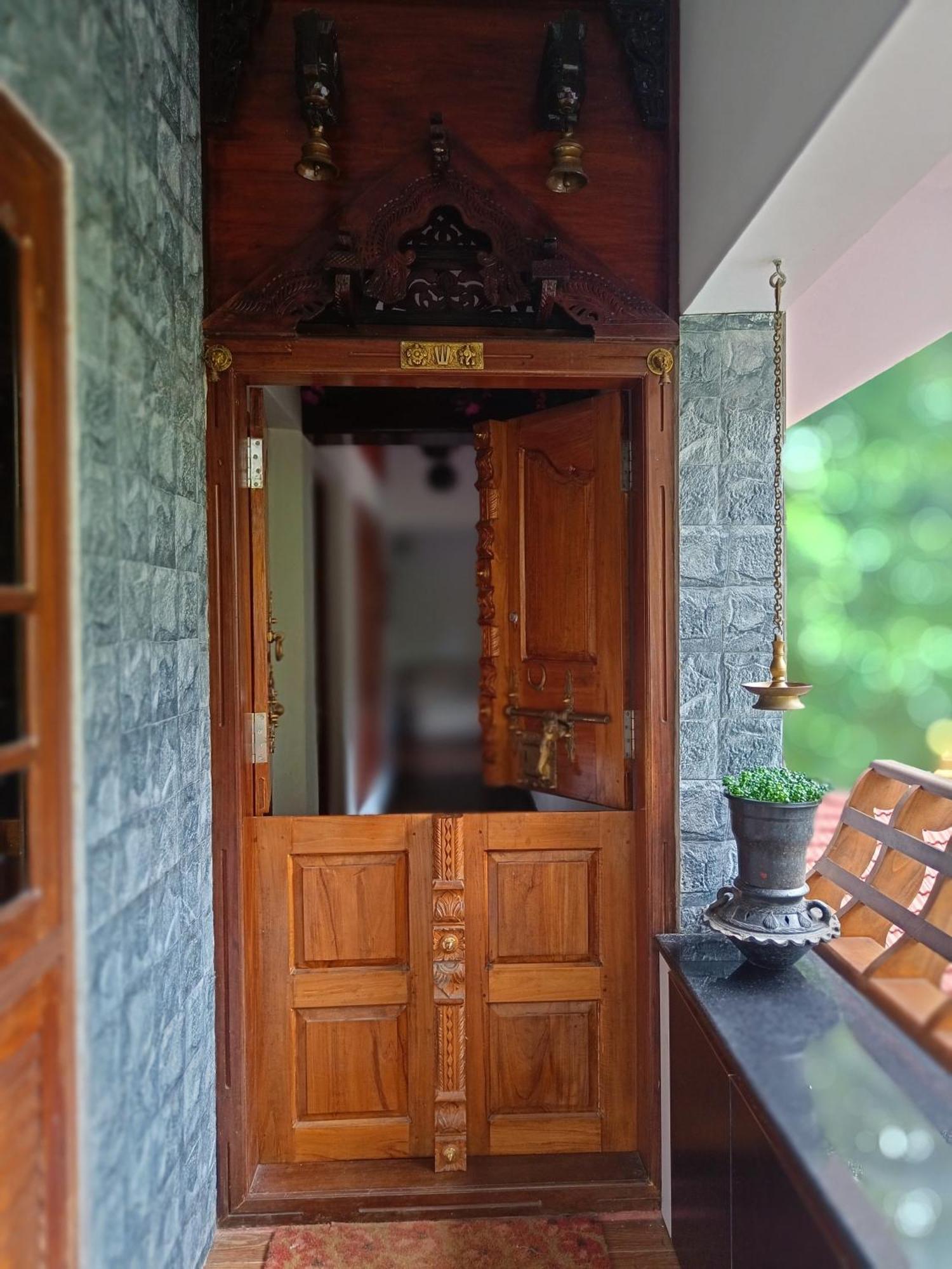 Anandam Stays - Premium 3Bhk Plush Homestay, Vaikom Near Kumarakom Ngoại thất bức ảnh